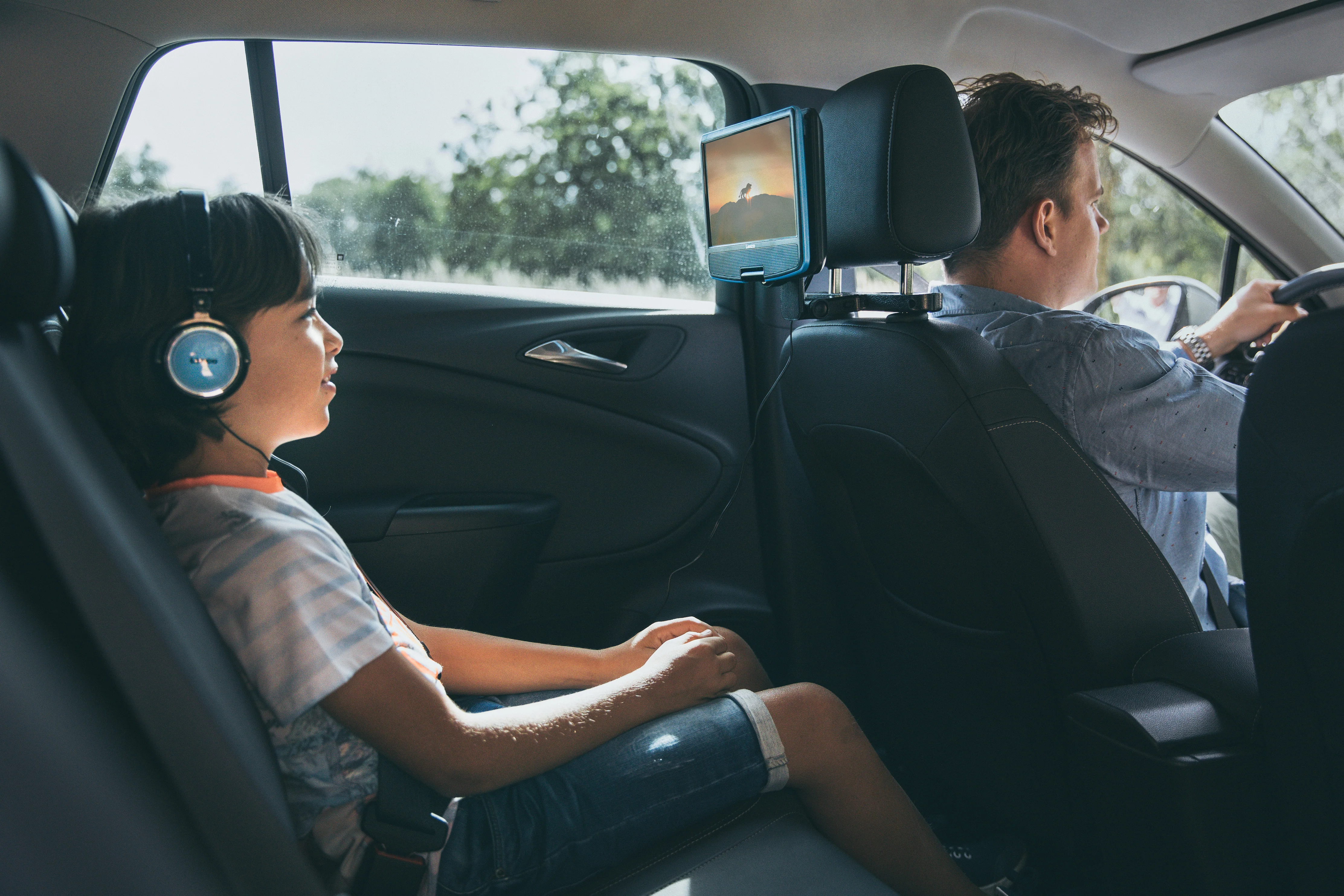 LENCO DVP-910BU - Portable 9" DVD-speler met USB-hoofdtelefoon en ophangbeugel - Blauw/zwart - Image 26