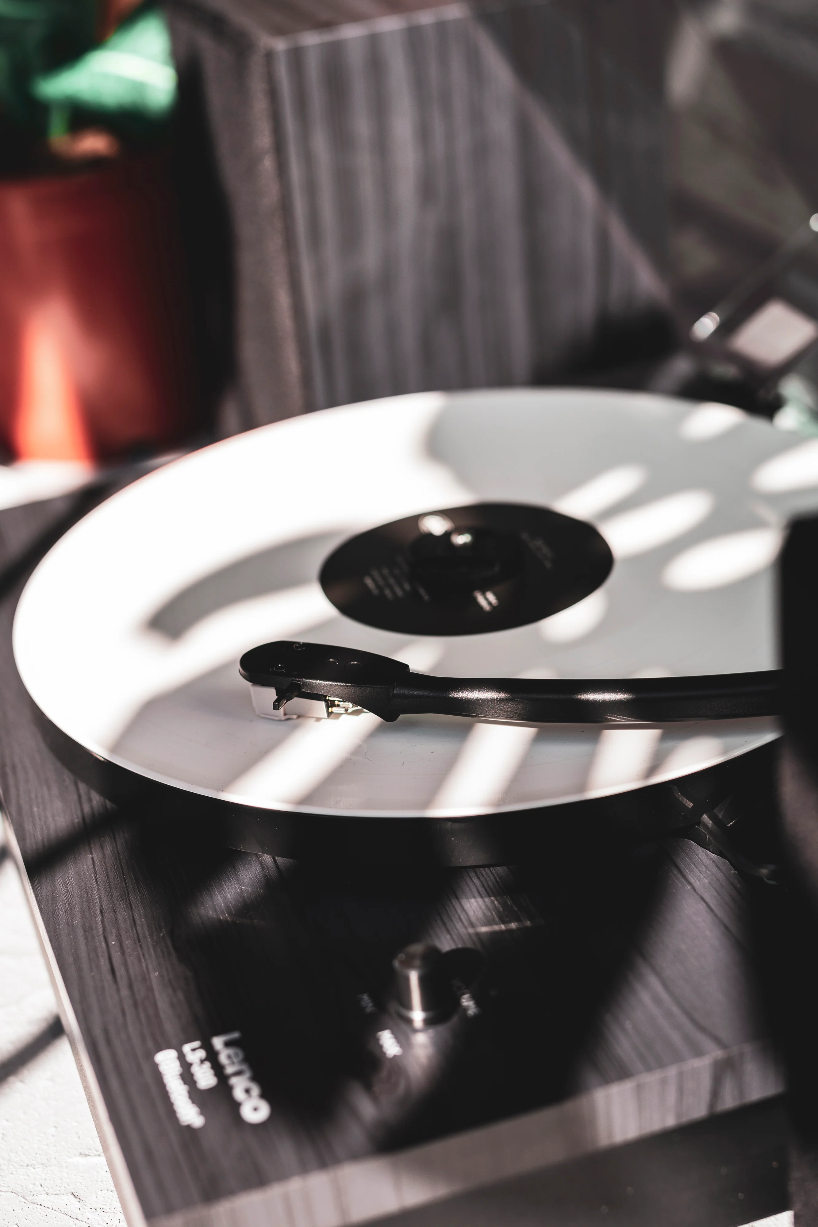 LENCO LS-300BK - Platenspeler met Bluetooth® en twee externe speakers - Image 19