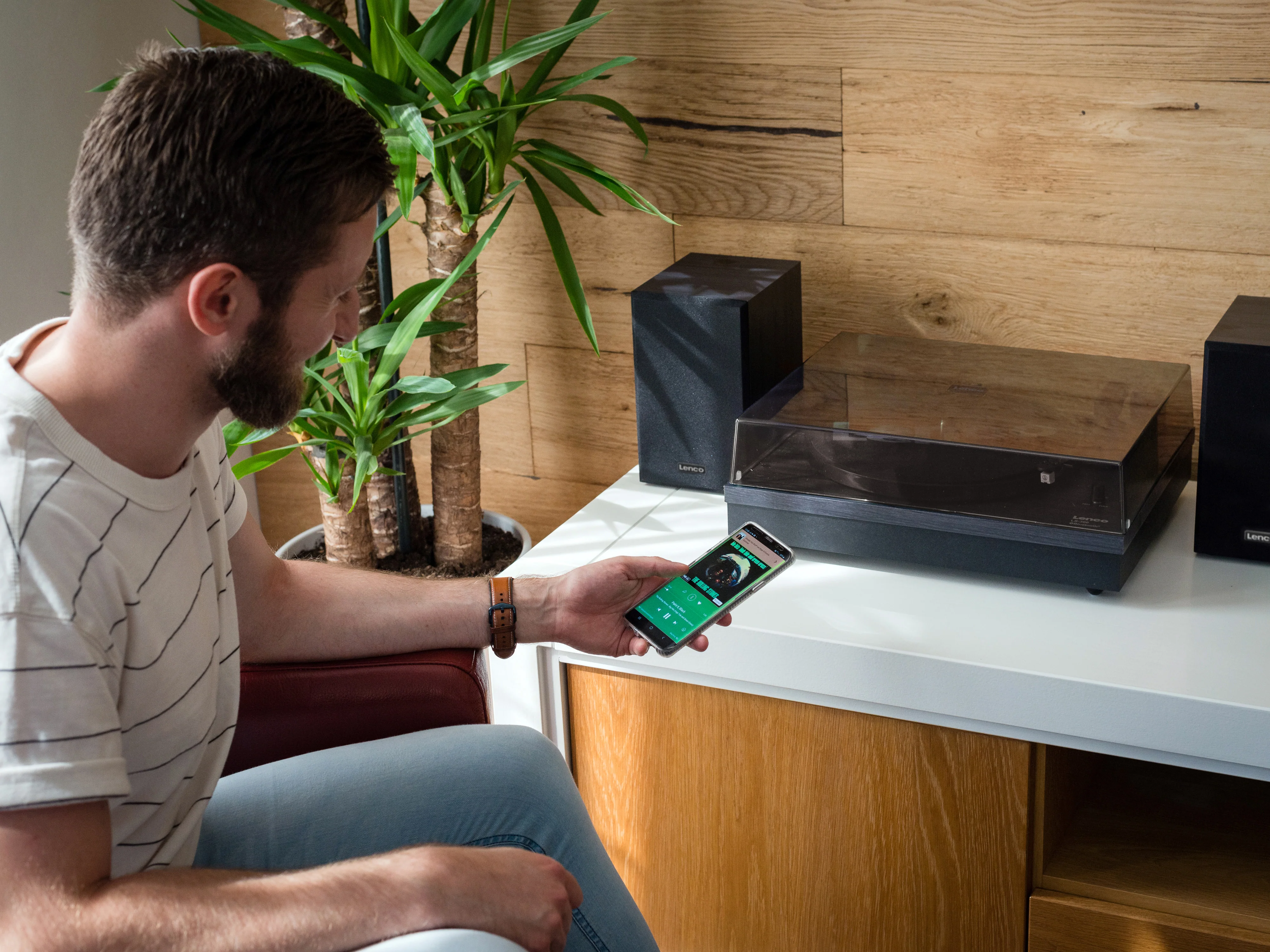 LENCO LS-300BK - Platenspeler met Bluetooth® en twee externe speakers - Image 22