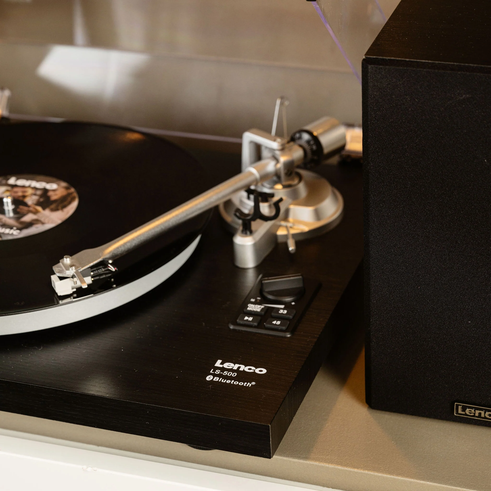 LENCO LS-500BK - Platenspeler met ingebouwde versterker en Bluetooth® plus 2 externe speakers - Image 18