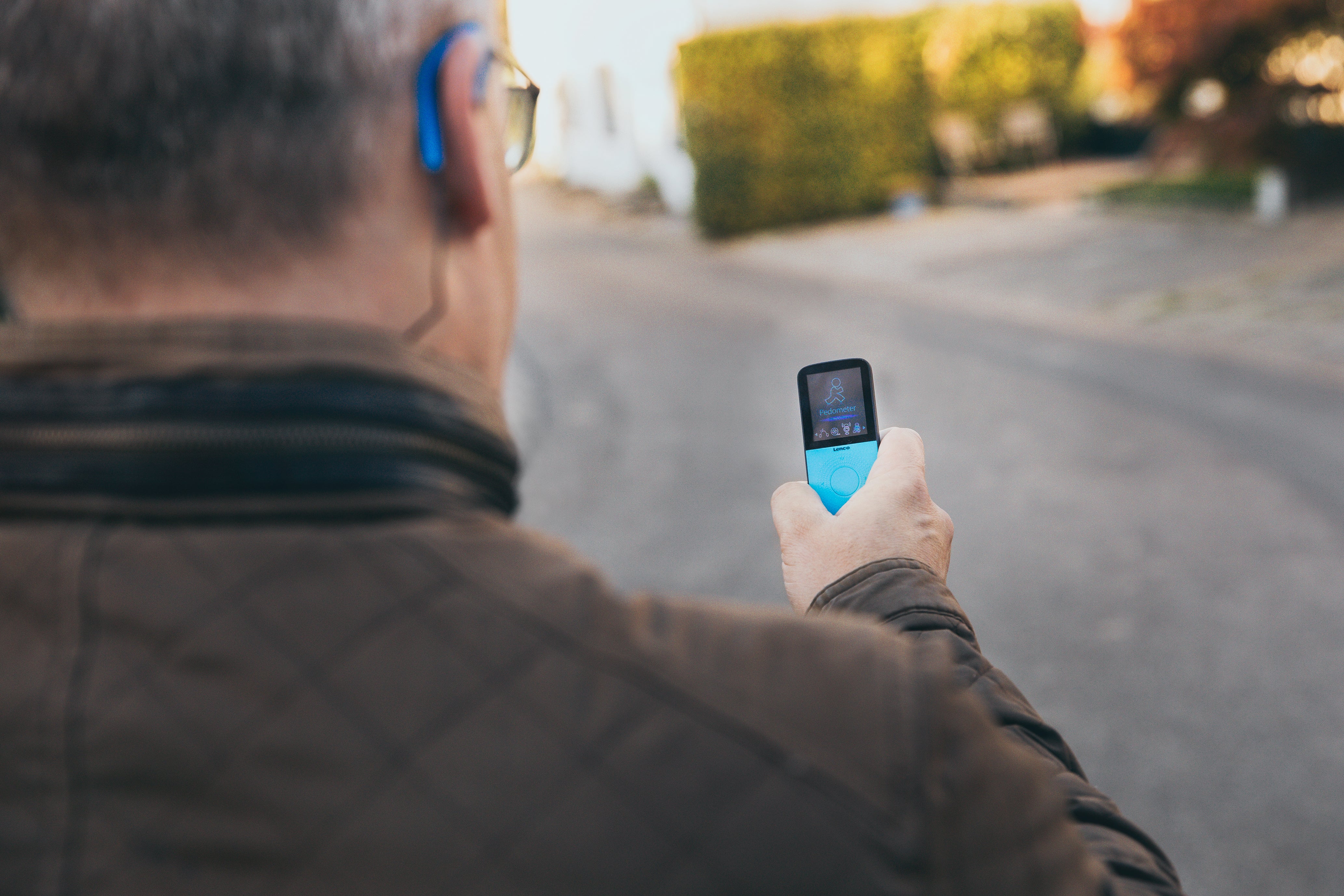 LENCO PODO-153BU - Sport MP3/4 Speler met stappenteller en sport oordopjes en sport armband - Blauw - Image 9