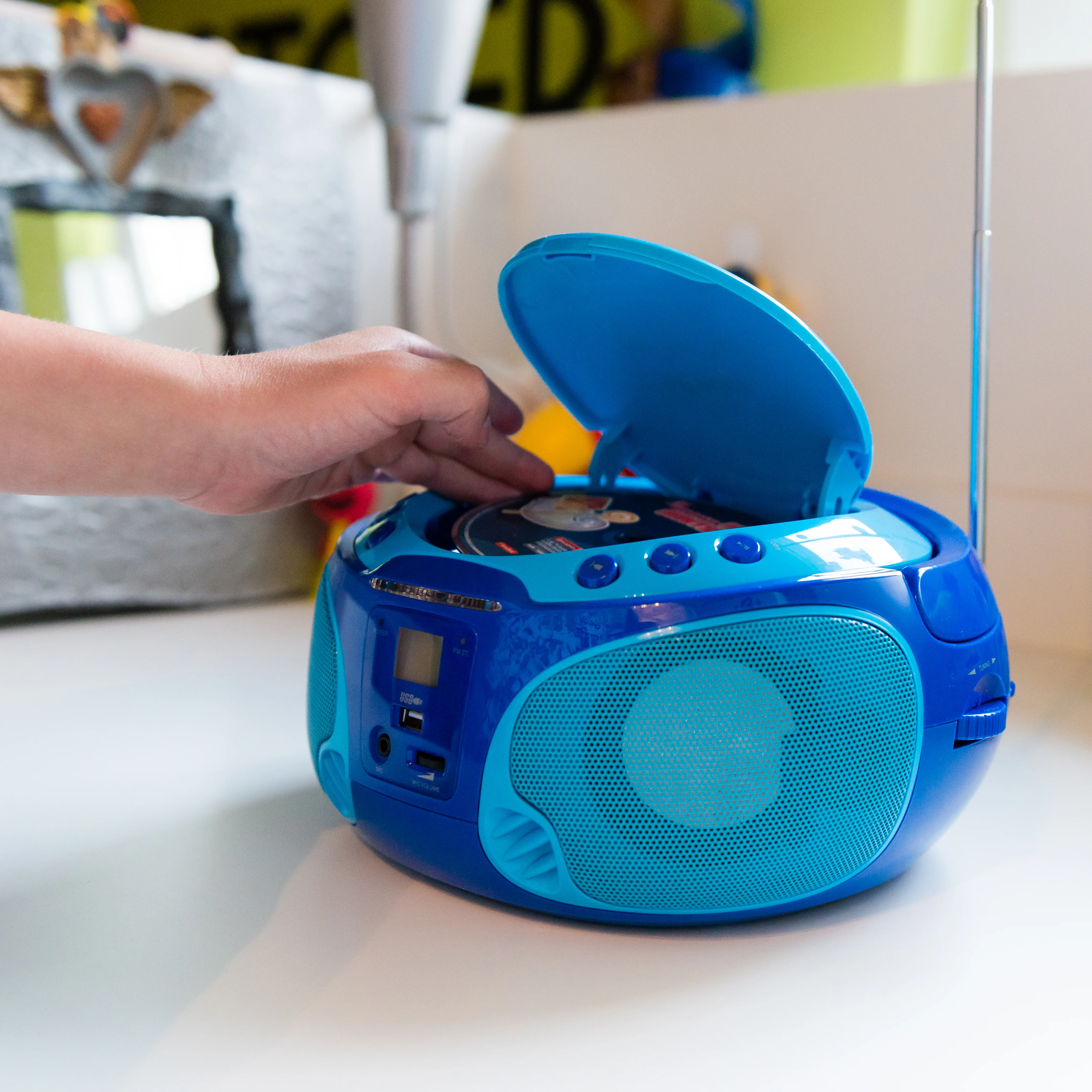 LENCO SCD-650BU Draagbare FM Radio CD/MP3/USB microfoon en licht effecten - Blauw - Image 16