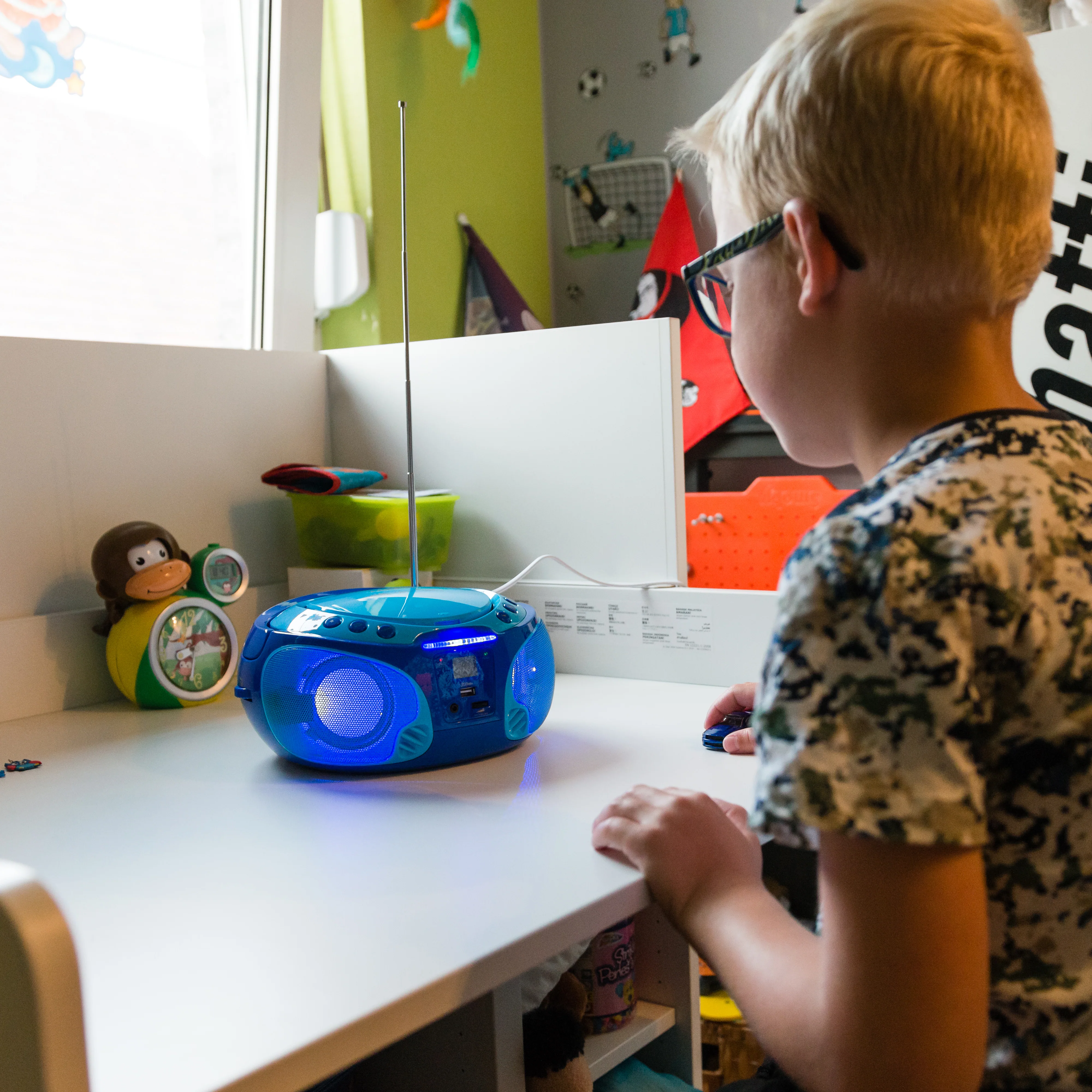 LENCO SCD-650BU Draagbare FM Radio CD/MP3/USB microfoon en licht effecten - Blauw - Image 18