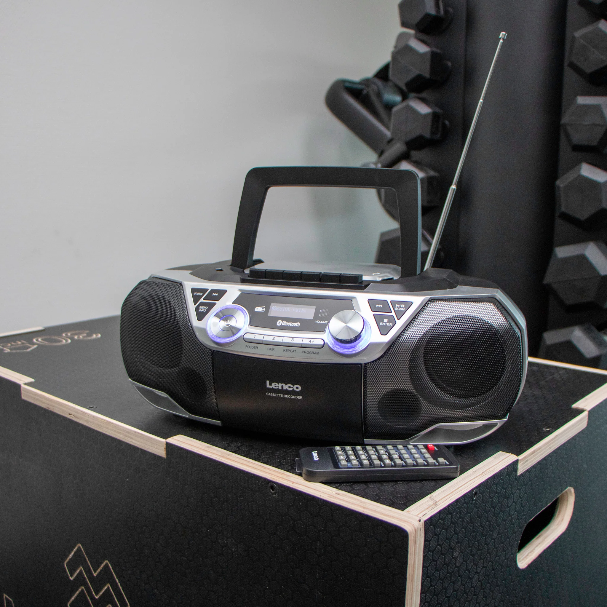 LENCO SCD-720SI - Draagbare boombox met DAB+/FM radio, Bluetooth®, CD, casette recorder en USB speler - Zilver - Image 16